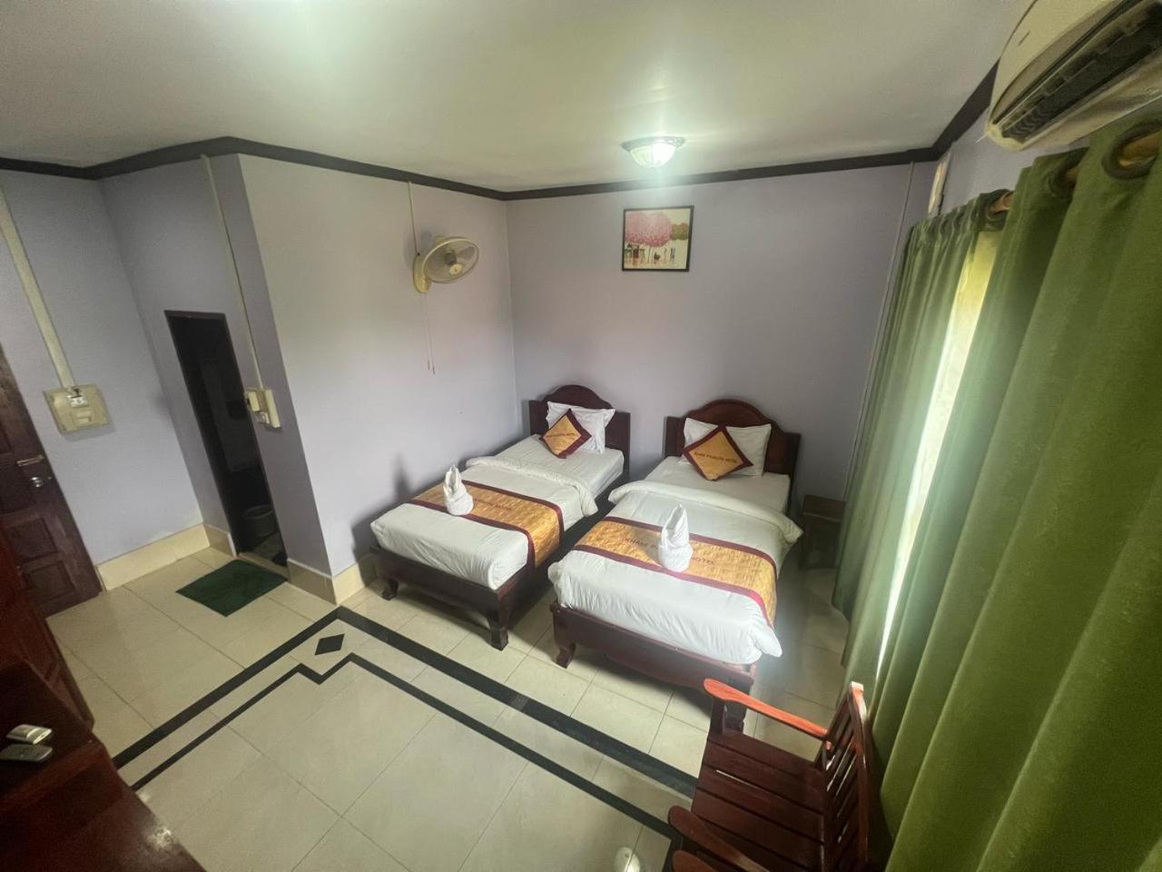 Khampaseuth Hotel Vang Vieng Exteriér fotografie